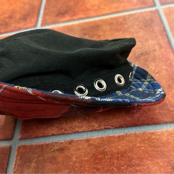 Marc Vachon One-of-a-Kind Bucket Hat - Picture 3 of 11